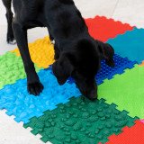 8 elemből álló Puzzle Mix szenzoros ortopédiai szőnyeg kutyáknak